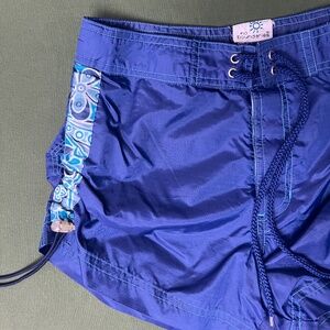 Young Adult XS Vintage Y2K No Boundaires Swim Short